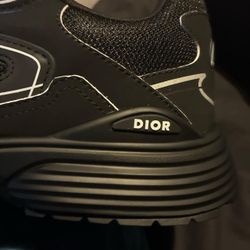 Dior b30