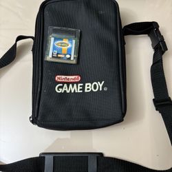 Nintendo Game Boy Carry Case With One Game