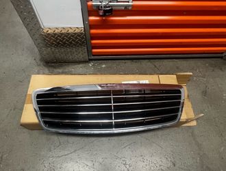 Mercedes S Class w220 front grille
