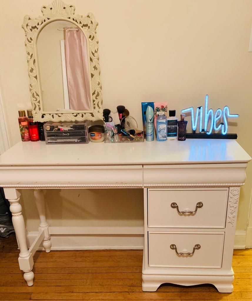 White Vanity desk