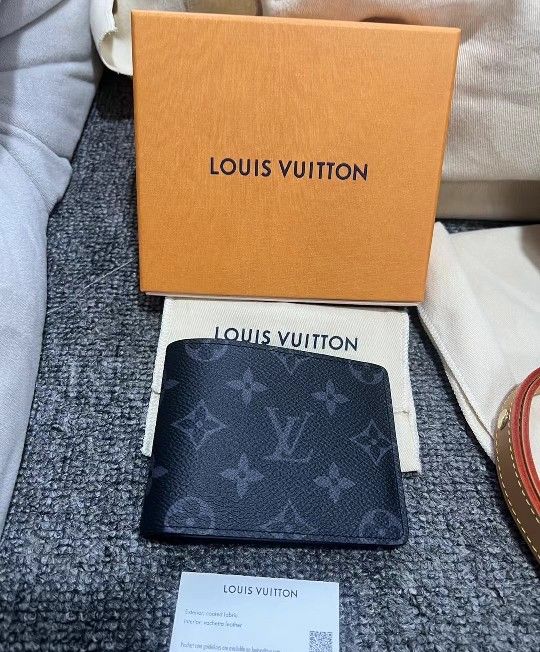 Luxury Men's Classic Monogram Wallet