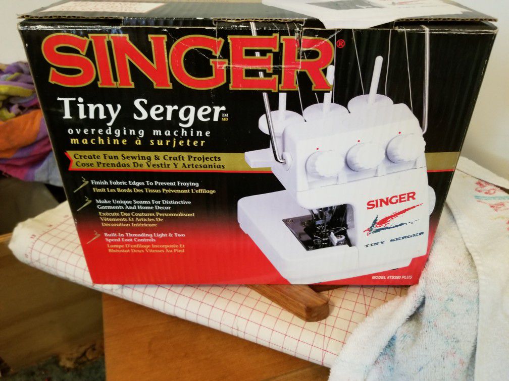 Singer tiny serger