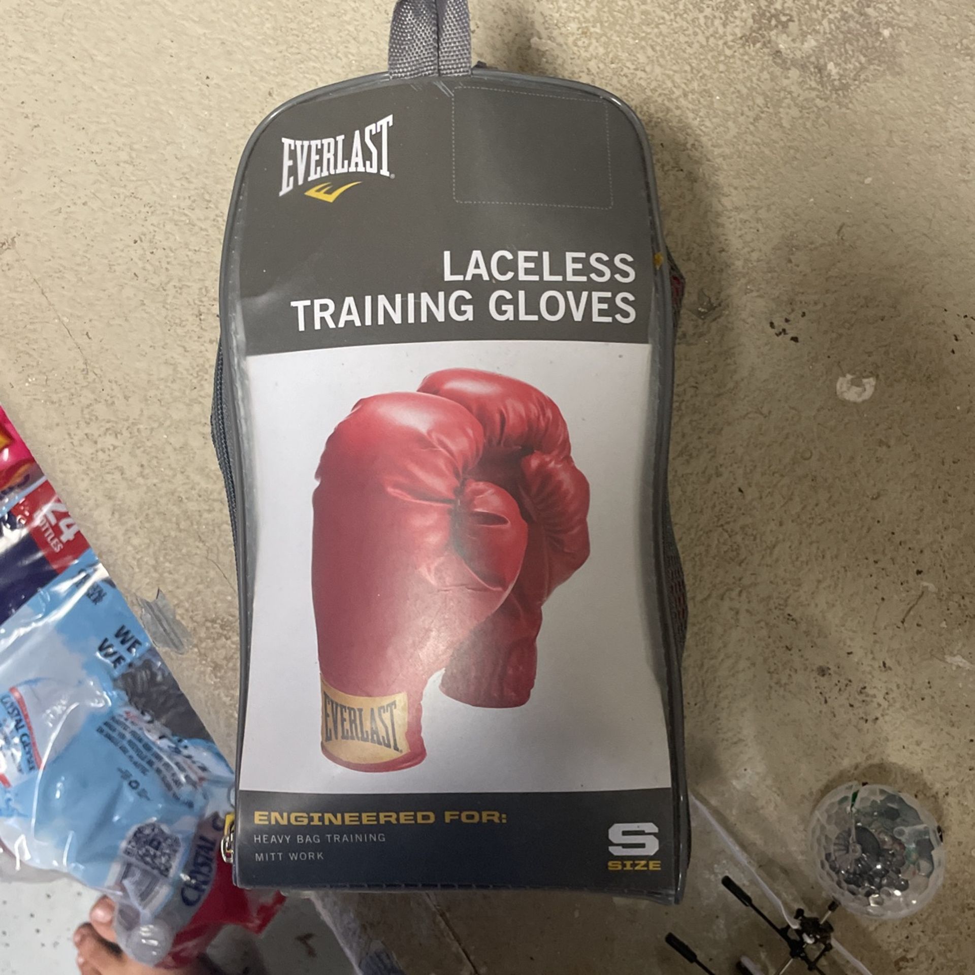 Everlast Laceless Boxing/training Gloves (Small)