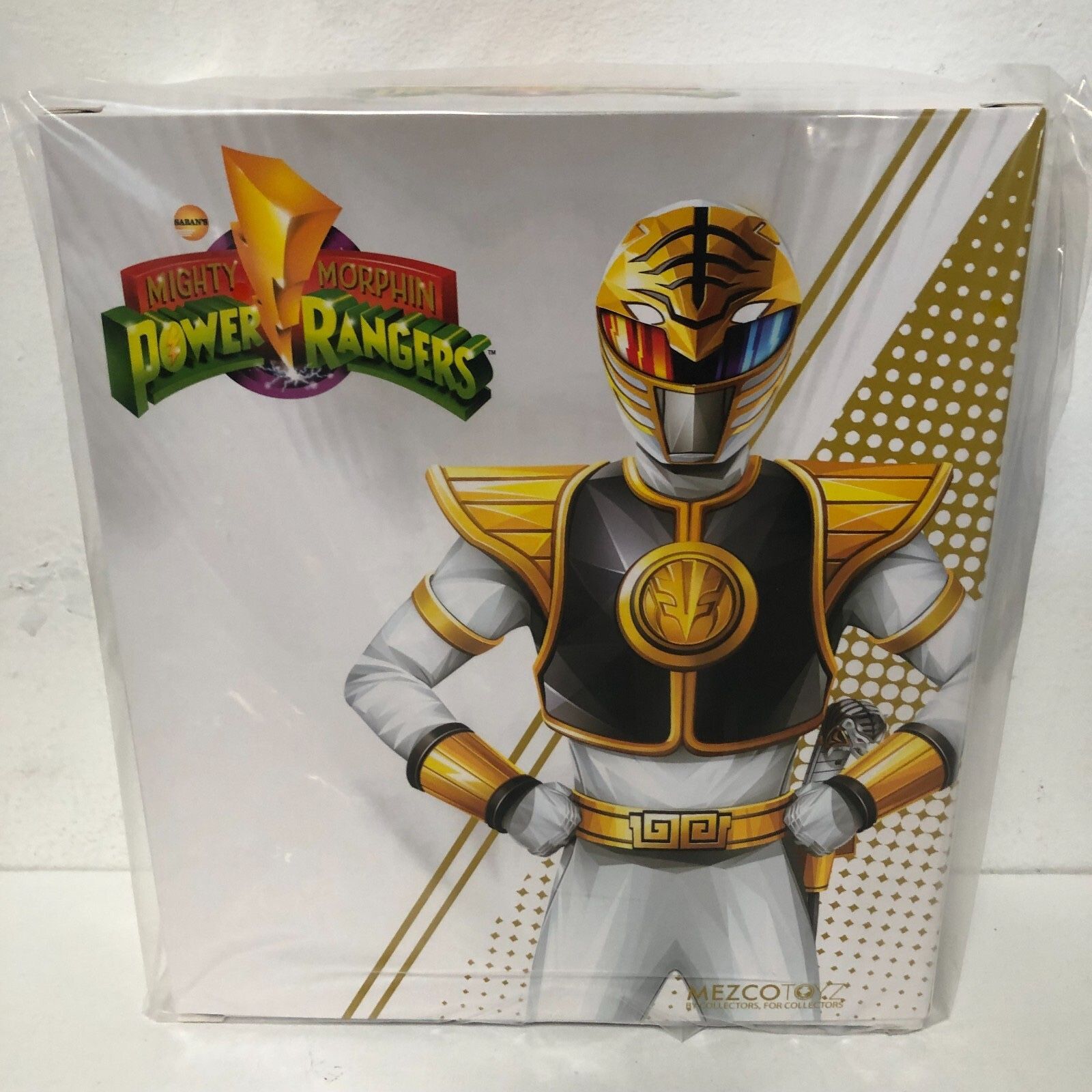 Mezco Toyz One:12 Exclusive Power Rangers White Ranger