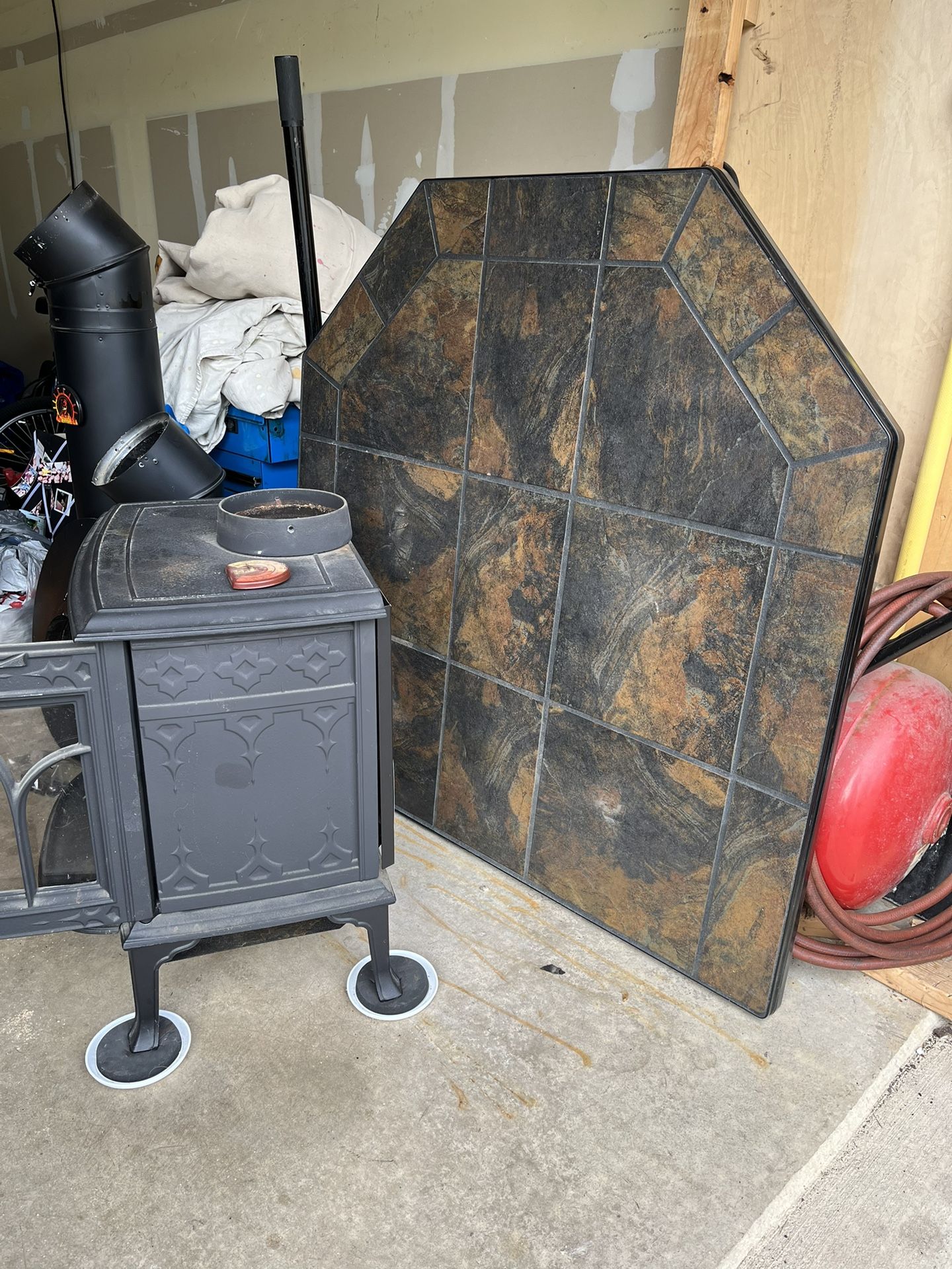 Jotul F100 Wood Burning Stove for Sale in Plano, IL - OfferUp