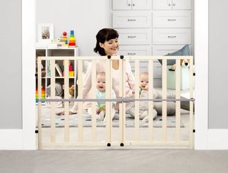 NEW In Box Wood Gate