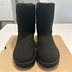 UGG Classic Short
