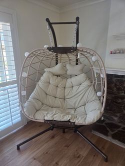 Egg chair for 2
