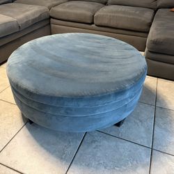 Round Ottoman With Storage 