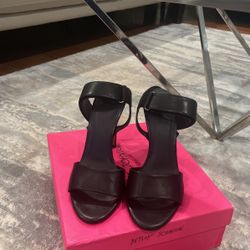 Vince leather Velcro Strap Heels