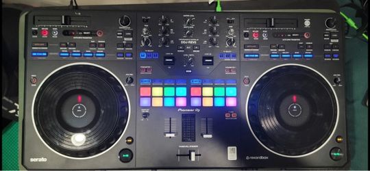 Pioneer DJ DDJ-REV5 DJ Controller