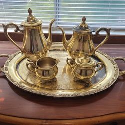 William Rogers And Son The Victorian Rose Antique Five Piece Silver Plate Tea Set