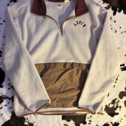 Levi’s Sherpa Pullover