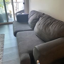 Free Couch 