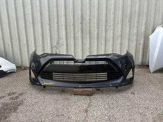 TOYOTA COROLLA XLE LE -(2017-2018-2019-) Front bumper cover with grille