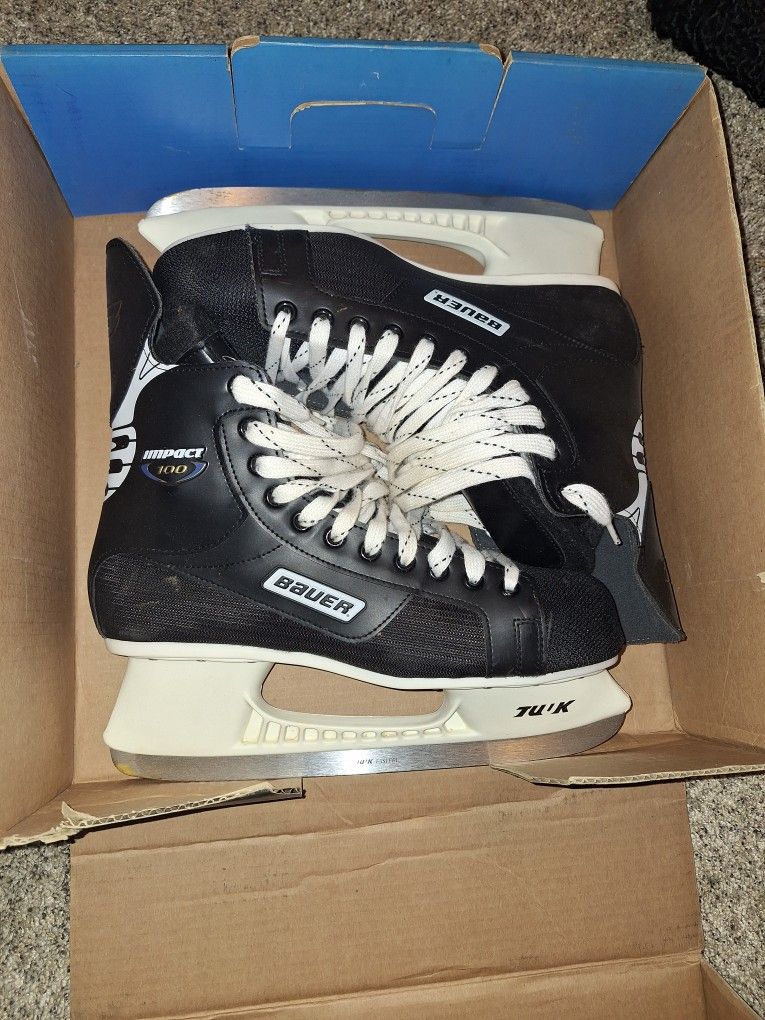 Size 10 Bauer Impact 100 Jr Hockey Skates