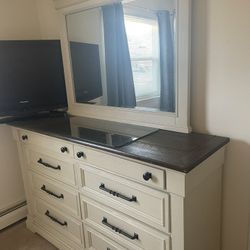 3 Pc Bedroom Set