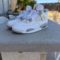 Air Jordan 4 Retro “White Oreo”