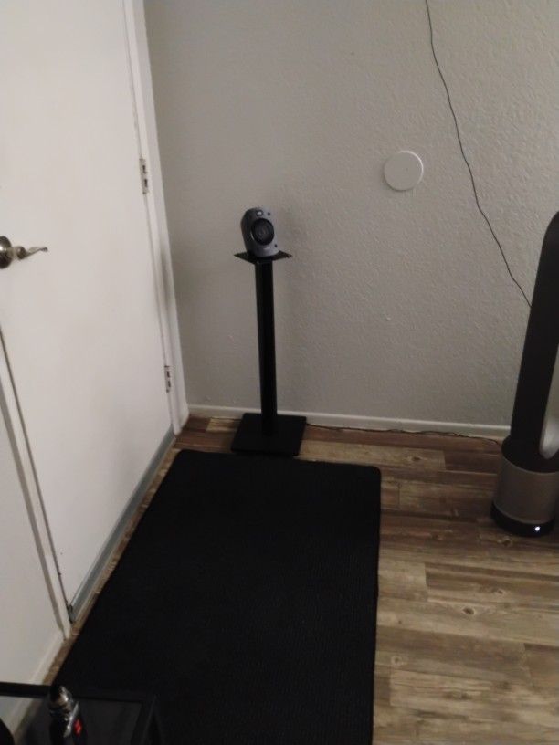 4 Speaker Stands