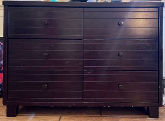 6-Drawer Dresser