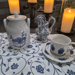 Vintage English ceramic crock with lid