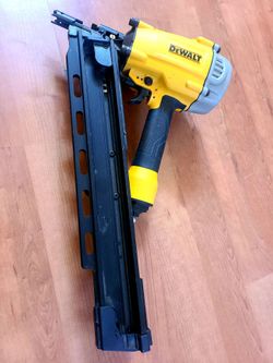 ~DEWALT PRECISION POINT GAUGE BRAD NAILER~