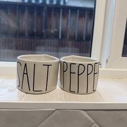 Rae Dunn salt and pepper