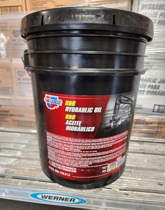 Hydraulic Oil 5 Gallon Bucket Forklift Bobcats And Heavy Duty Equipment