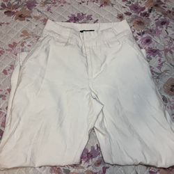 Forever 21 Women’s White Jogger Styled Pants Size Small 92% Viscose 8% Polyester