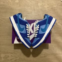 Nike SB Dunk Low Blue Raspberry Size 9