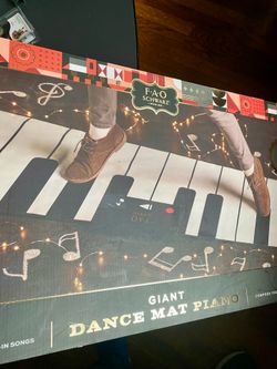 FAO Schwarz Giant Roll Dance On Piano Liner Mat