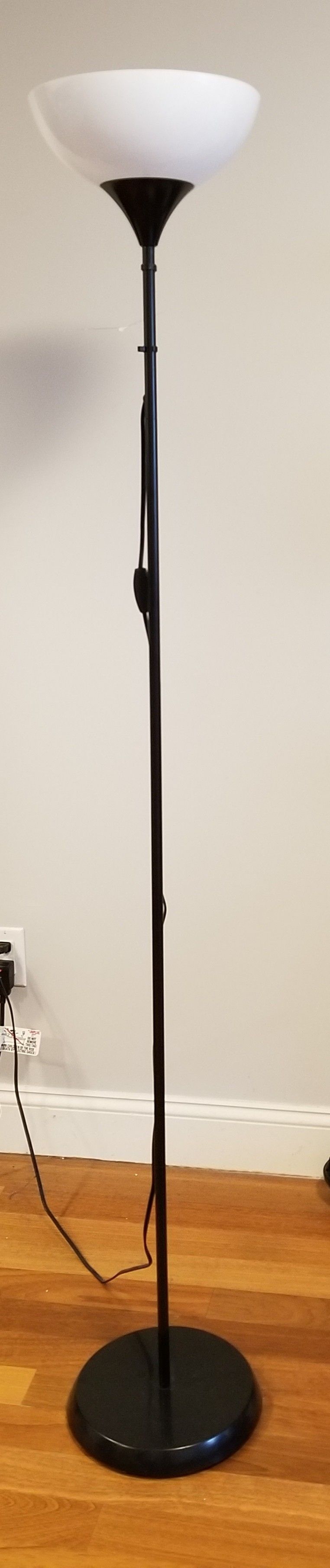 Floor lamp