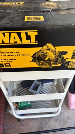 Dewalt saw