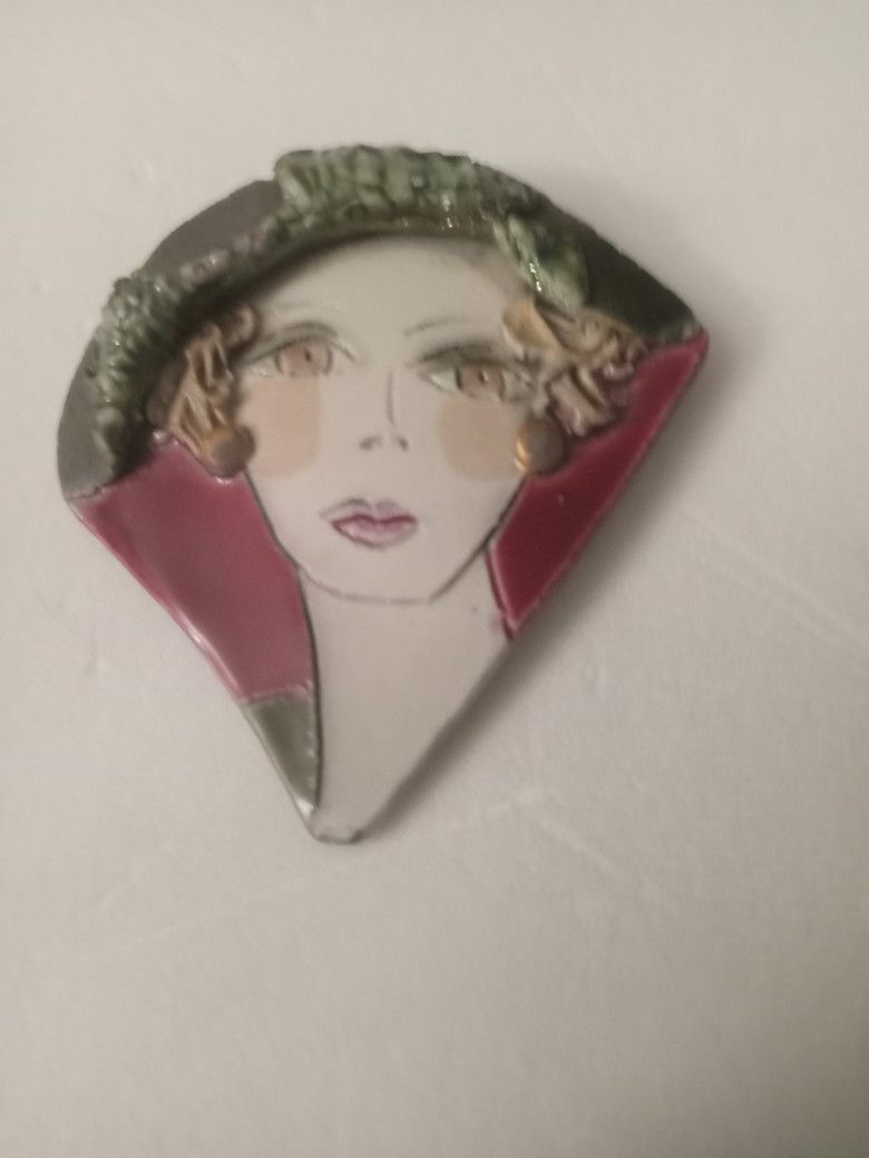 Ceramic Broach,
