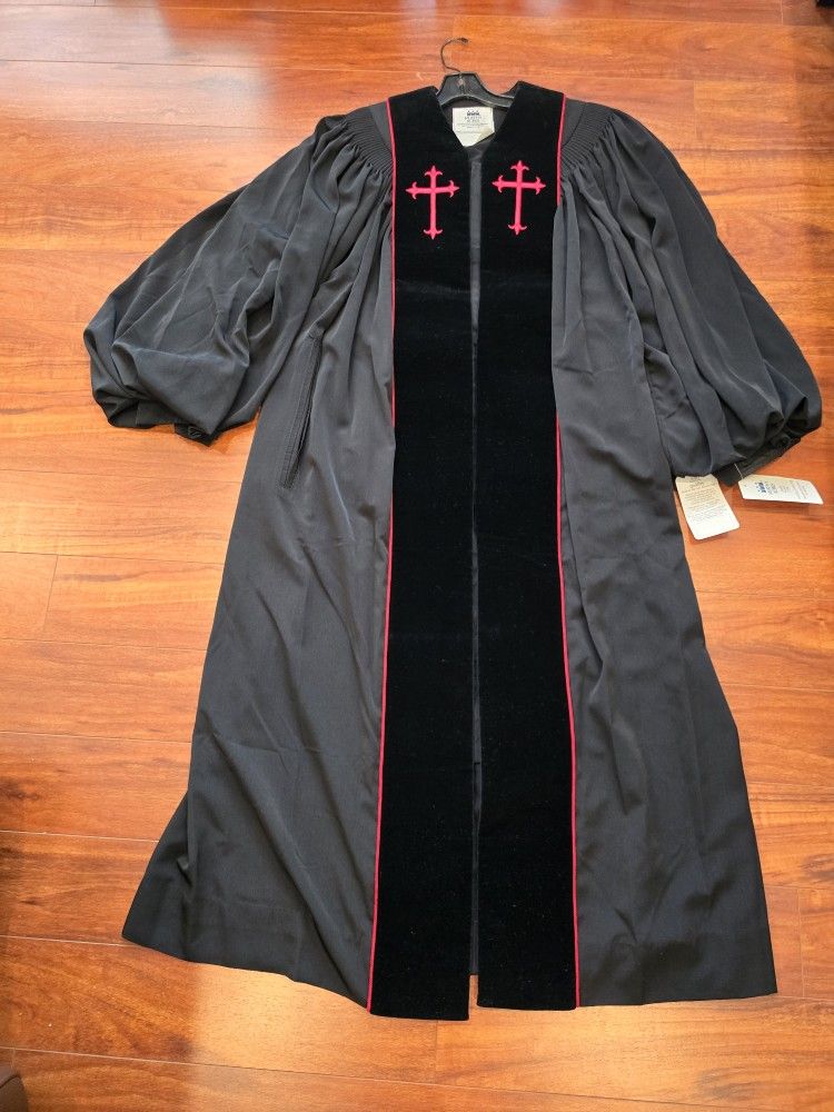 Murphy Robes Pulpit Robe: Black with Red Chest 36