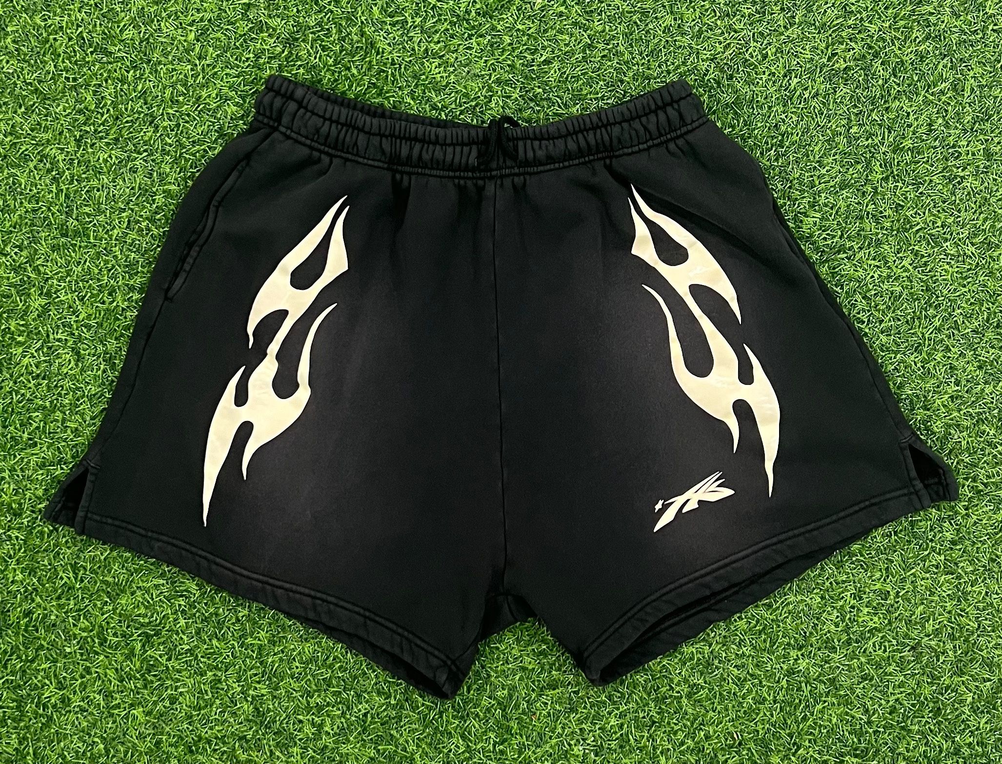 Hellstar Flame Shorts size XL