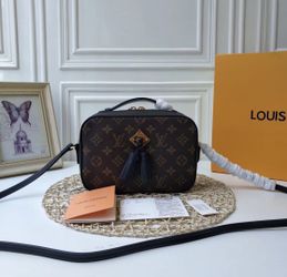 LV SAINTONGE crossbody