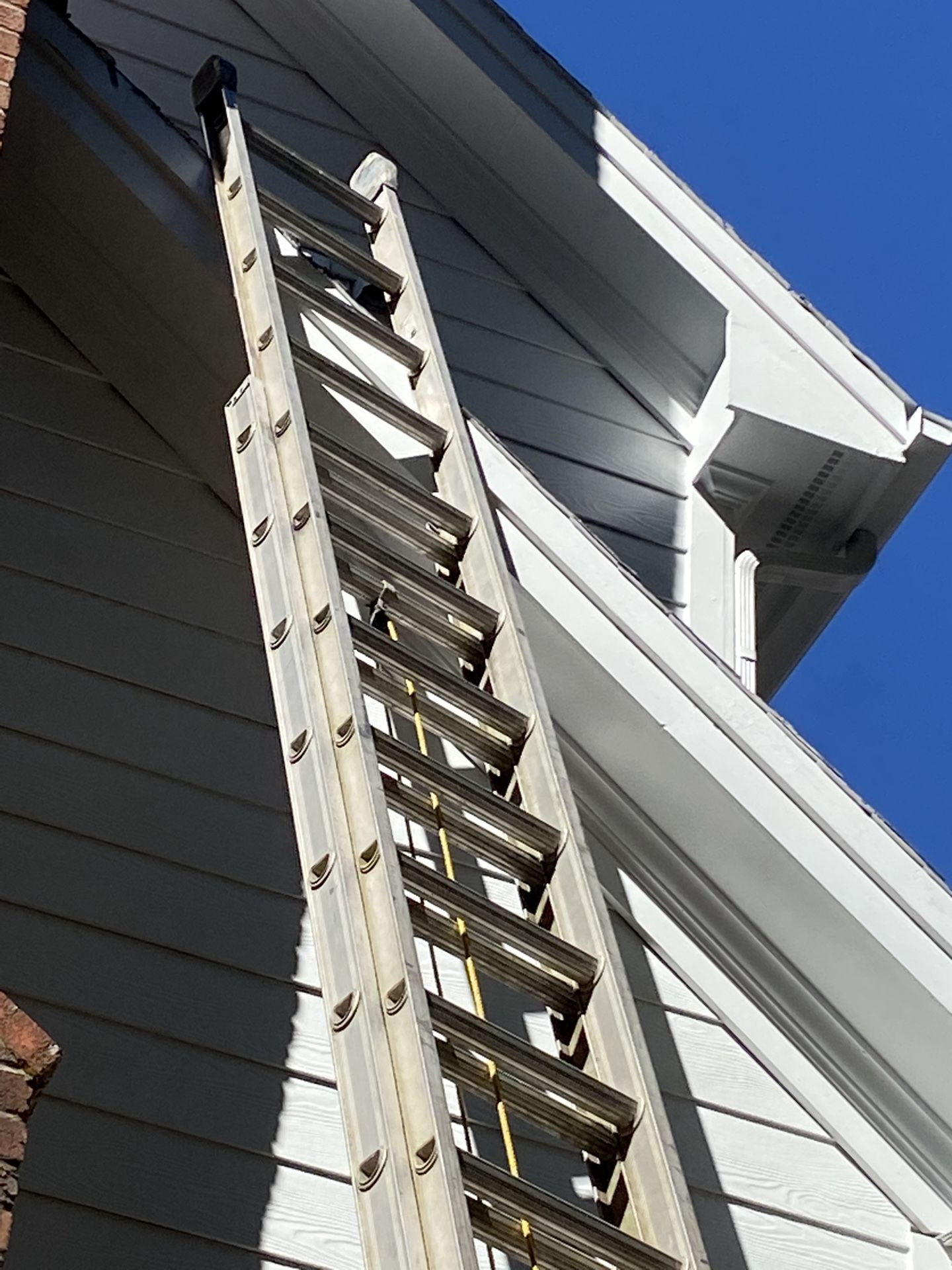Aluminum Extension Ladder