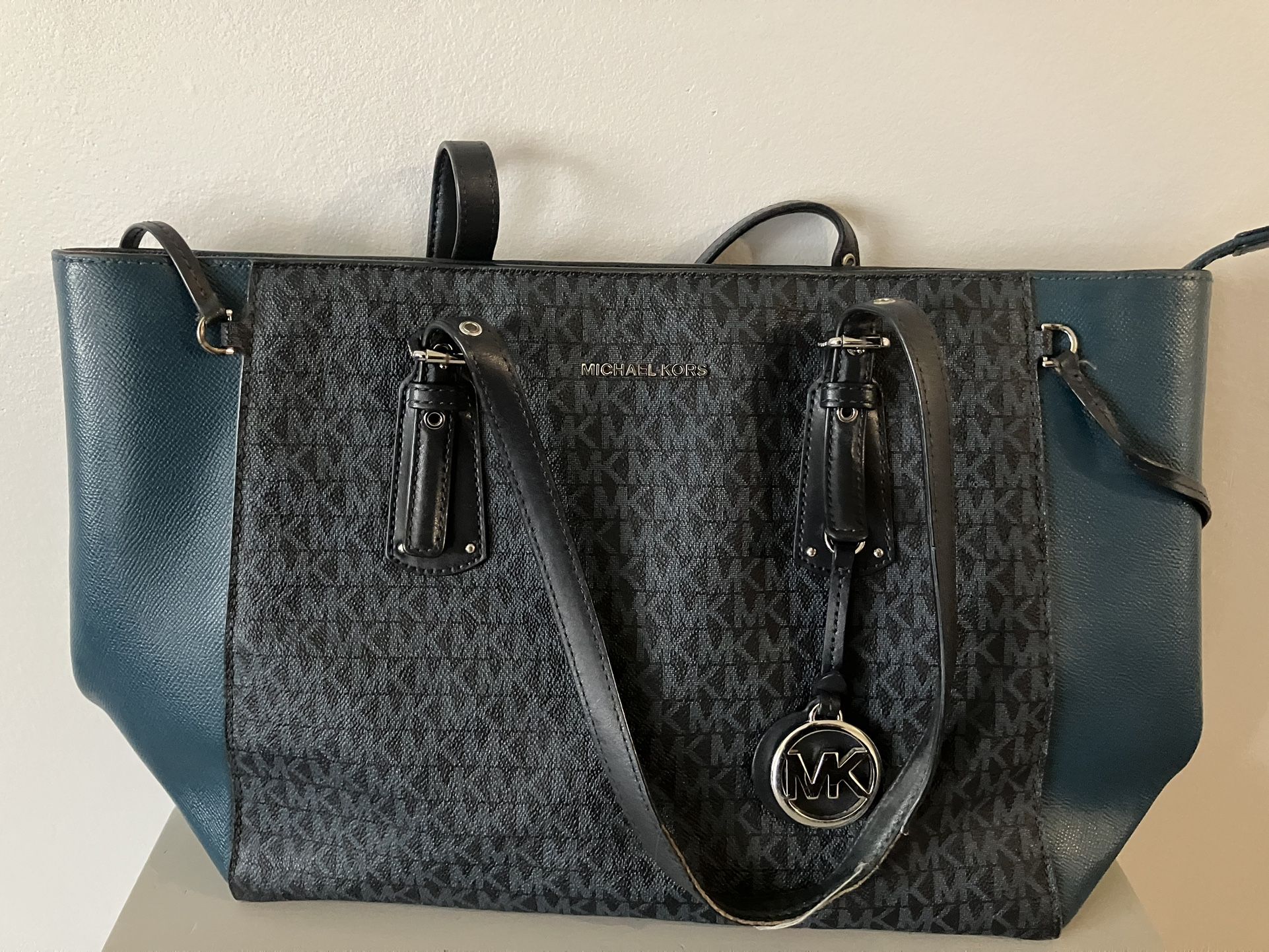 Authentic Michael Kors Handbag