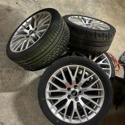 Mustang wheels 