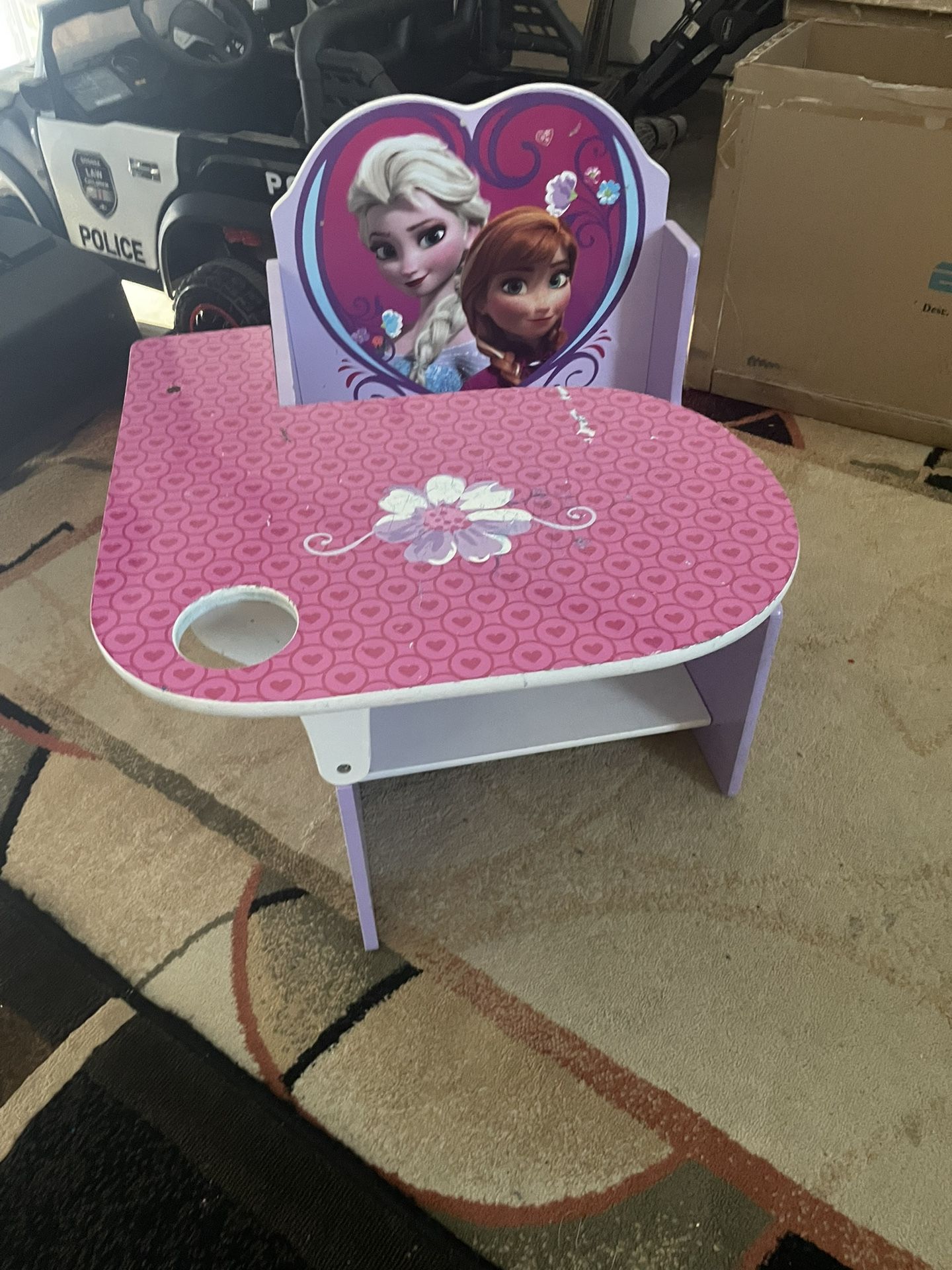 Frozen Toddler Chair Desk 