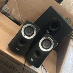 34in 4k Samsung Monitor And Logitech Pc Surround Sound System 