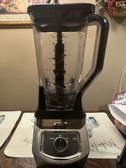 Ninja Blender with 64 oz Pitcher