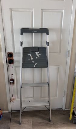 Ladder aluminum  51" approx light weight