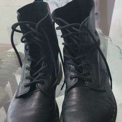 Dr, Martens Boots 9