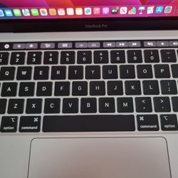 MacBook Pro 13 inch Two Thunderbolt 3 Ports