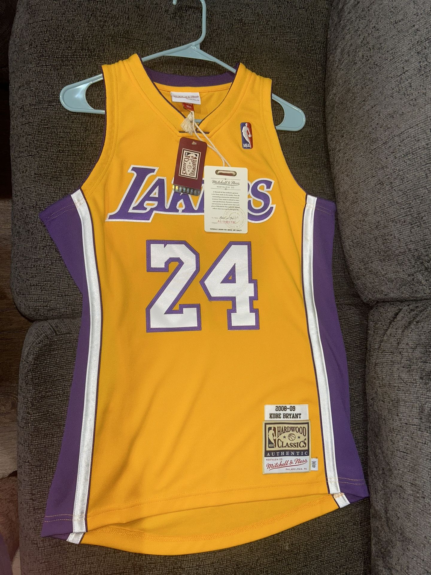 Men's Los Angeles Lakers Kobe Bryant Mitchell & Ness Gold Hardwood Classics 2008-09 Authentic Jersey 