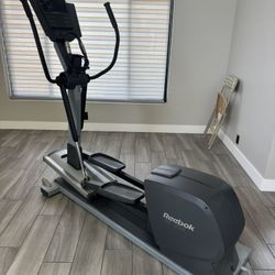 Rebook RL900 Elliptical 