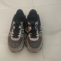 Gorgeous Dolce Cabanna Stylish Shoes
