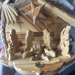 Music Box Nativity Scene - Plays "Silent Night"